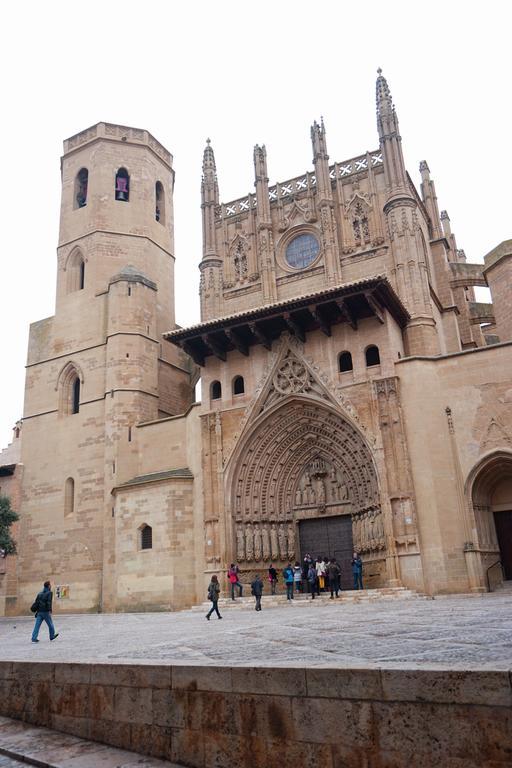 Apartamentos Turisticos Rio Gallego Huesca Buitenkant foto